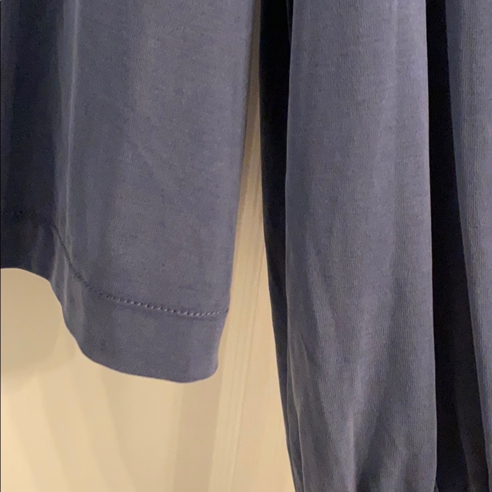 Soft blue shirt - Picture 3 of 4